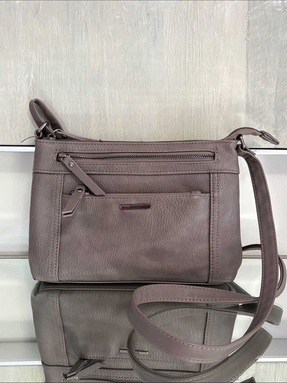 🇨🇦 Roots Compact Crossbody Bag in Taupe Faux Leather